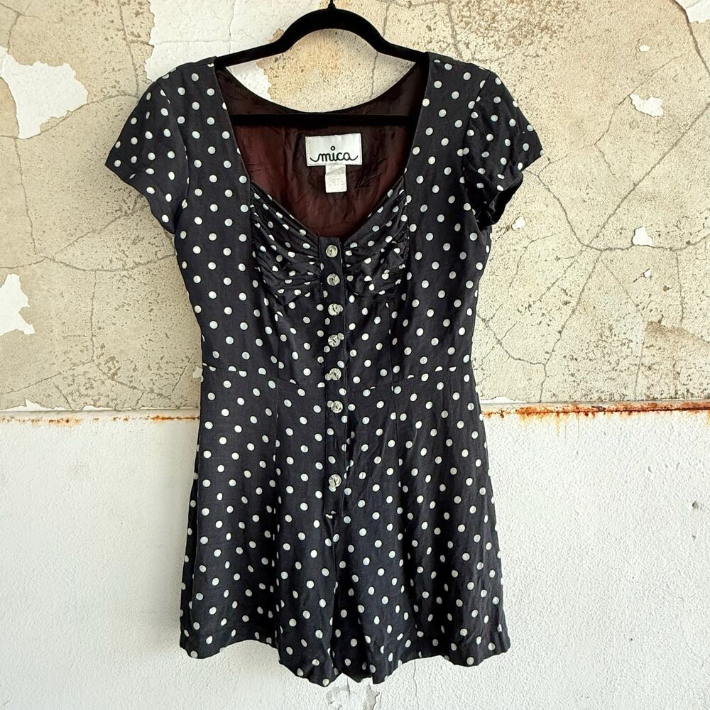 Vintage Polka Dot Romper Button Front Sweetheart Neck‎ Cap Sleeve Black